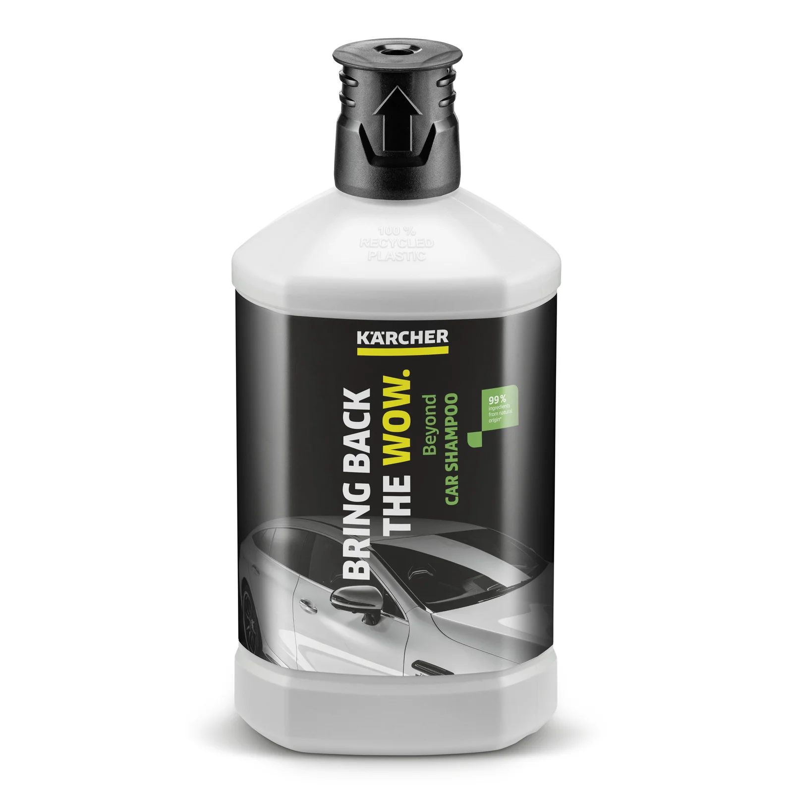 Stehende weiße Kunststoffflasche mit schwarzem Etikett und gelbem Kärcher-Logo als Kärcher-Reinigungsflasche vor weißem Hintergrund.