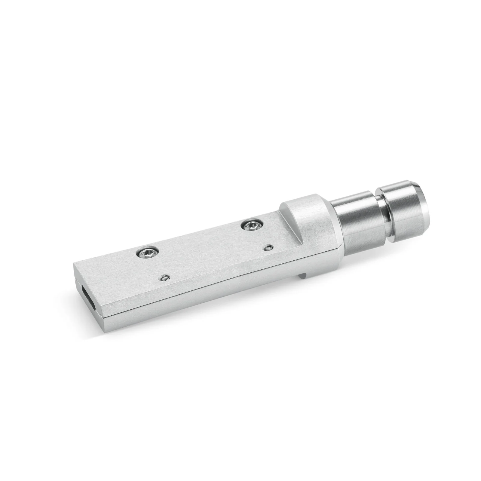 Silbernes Metallteil mit rechteckiger Form und zylindrischem Ende, auf weißem Hintergrund.