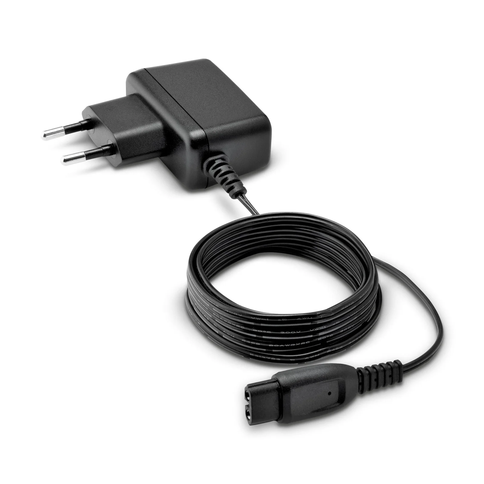 Schwarzes Netzteil mit Eurostecker und langem Kabel, auf weißem Hintergrund.