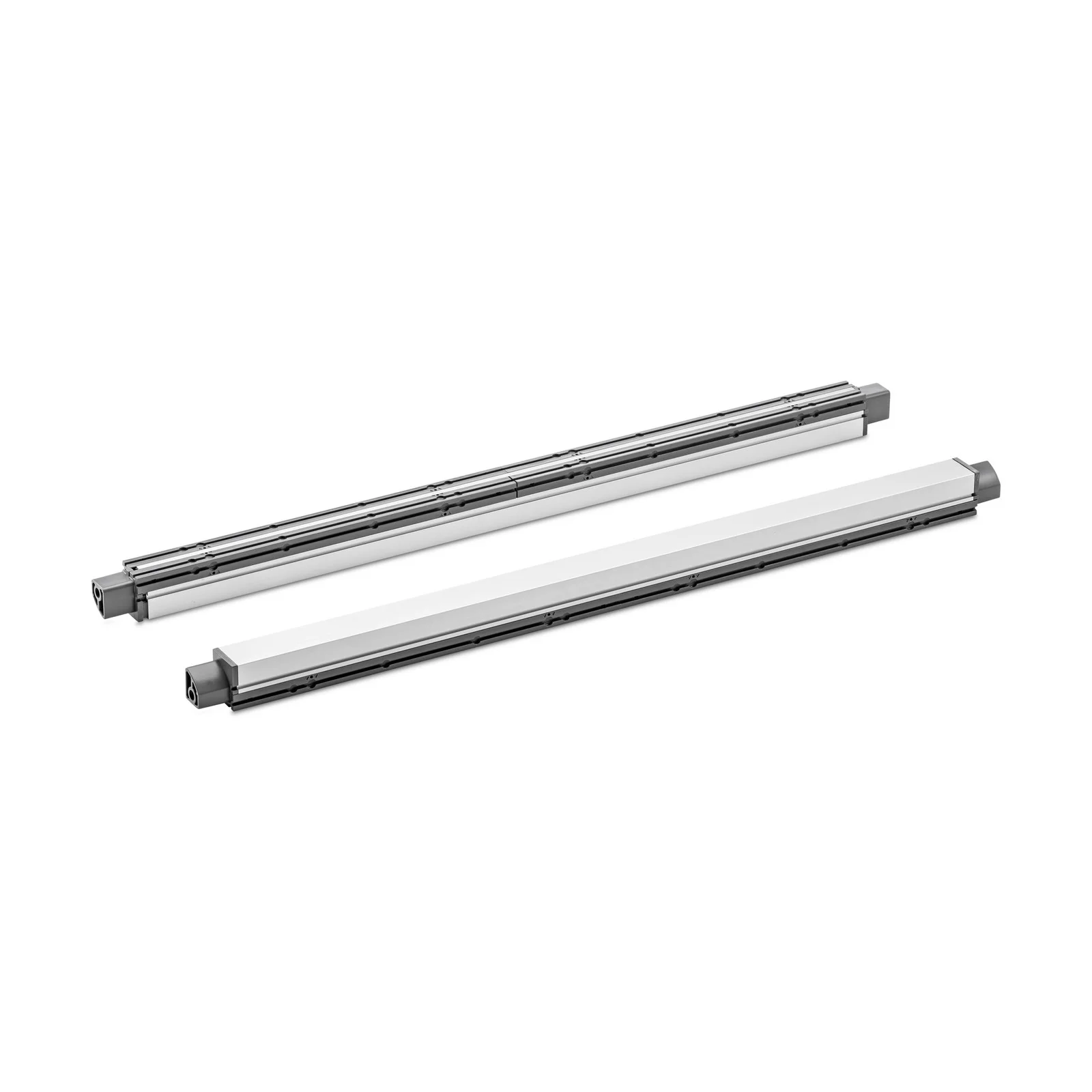 Zwei längliche, silberne LED-Leuchten mit weißer Abdeckung, nebeneinander auf weißem Hintergrund.